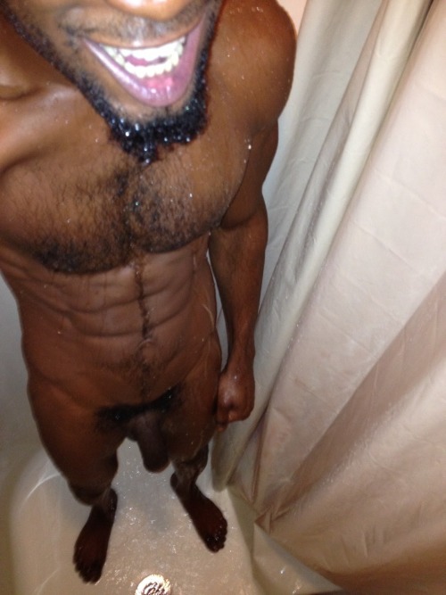 rpaxton1983:  men2dope:  he’s enjoying his shower time  what can i say.. sexy  very sexy…
