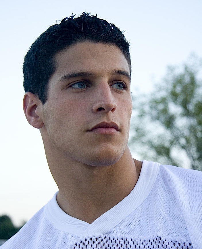 ksufraternitybrother:  GORGEOUS DUDE! KSU-Frat Guy:  Over 30,000 followers . More