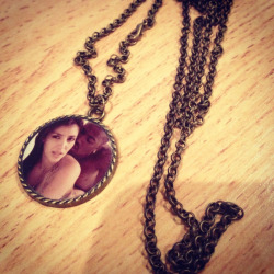 wediditforthefame:  KIMMY K NECKLACE  Lmao