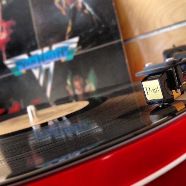 knierimosity:  Van Halen. #vinyligclub #vinylsunday (at record den) 