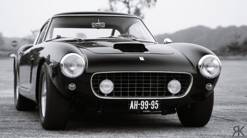 wellisnthatnice:  250 GT Berlinetta passo corto by Raoul Automotive Photography on Flickr. 