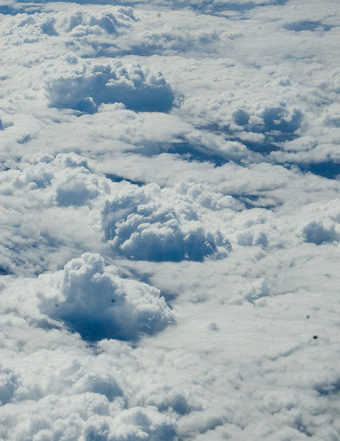 satvrn:  airplane 4 by a_stlkr on Flickr. 