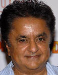 time-sponges:  dietchola:  the guy who played all of the oompa loompas in charlie and the chocolate factory is named deep roy  deep roy  Deep roy the chocolate boy 