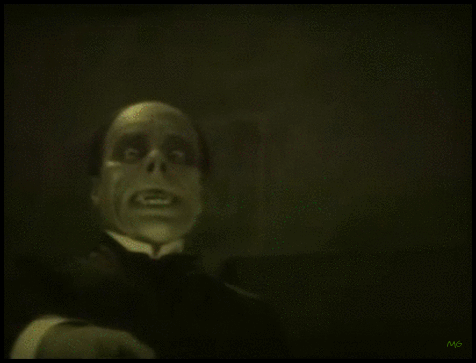  Lon Chaney terrifies Mary Philbin - “The Phantom Of The Opera” (1925) 