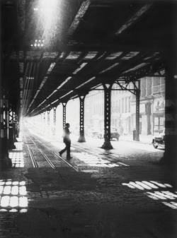 adanvc:  “Man under El, New York,” 1955. by William Klein