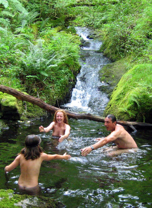 nudism-life: Family Nudism If you grew up with hippie parents, or in Europe, you thought it was norm