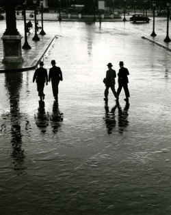 luzfosca:  André Kertész Place de la Concorde,