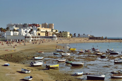 travelingcolors: La Caleta Beach, Cádiz | Spain Photo taken by me (travelingcolors)