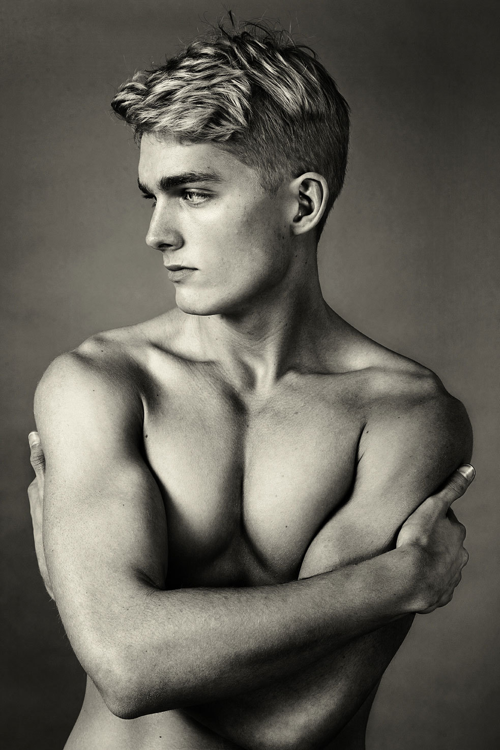 mickolas:  extra0rd1nary-belleza:  Nicklas Kingo by Brice Hardelin http://extra0rd1nary-belleza.tumblr.com/