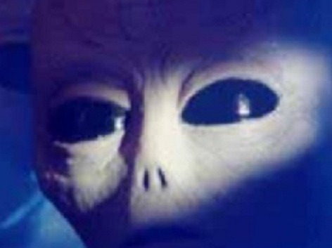 sunn-ojdajuiceman:  “hello, human. we are aliens. we would like to contact the