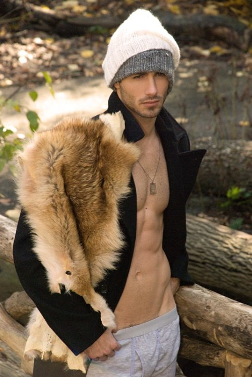 amanthing:  Visit amanthing Hunk Edition Blog