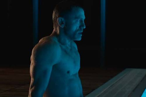 HURTINBOMBS Skyfall James Bond Workout