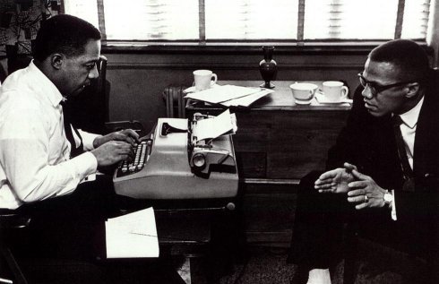 theantikeychop:
“ Alex Haley, author of Roots, at the typewriter with Malcolm X.
The Antikey Chop
”