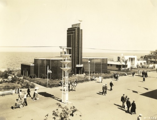 lapetitecole: Century of Progress, Chicago, Illinois Historic photo from the ‘33 fair. Gl