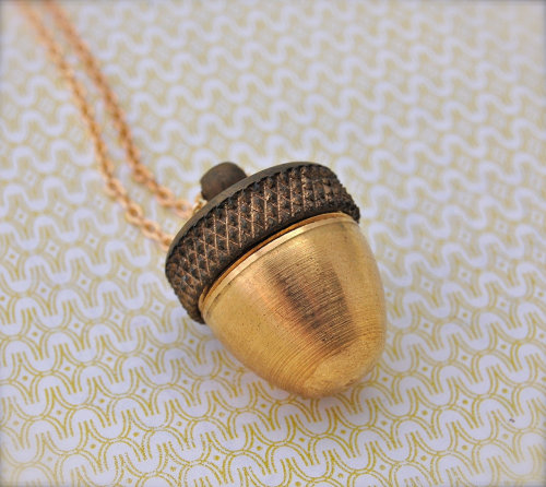 wickedclothes: Acorn Keepsake Locket Unscrew the top and keep something special inside! Sold on Etsy