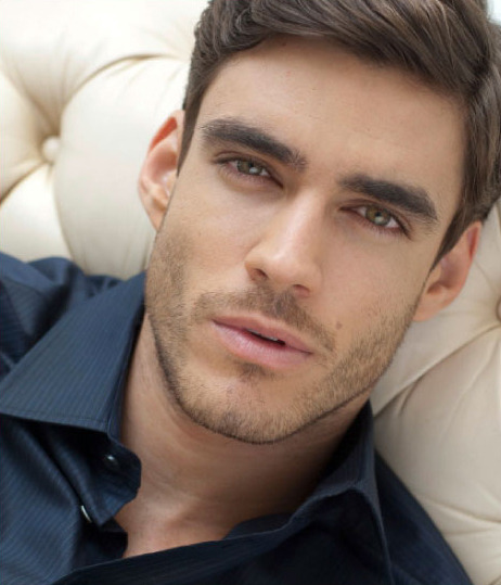 trombalcazar:  3leapfrogs:  kohlhase:  Caio Cesar || Soul Artist Management  •=• •=• •=•  (via TumbleOn ) 