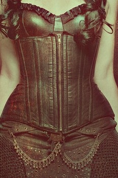 lightispaintingshadows:things i like: steampunk corsets