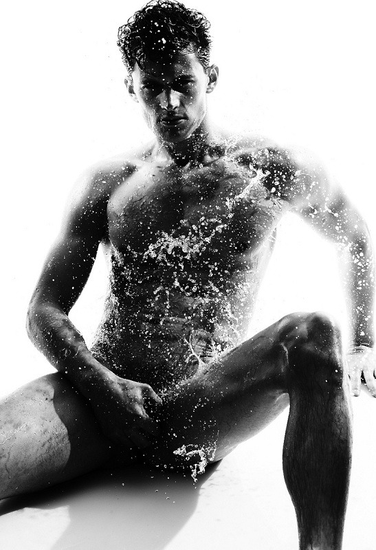 troyisnaked:  GARRETT NEFF by ARNALDO ANAYA-LUCCA
