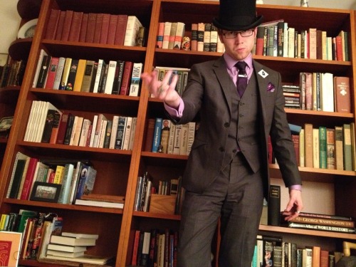 sinistersartorialist:Today’s Style: Gentleman GhostTop Hat: Gentleman’s EmporiumSuit: ExpressPin: Un