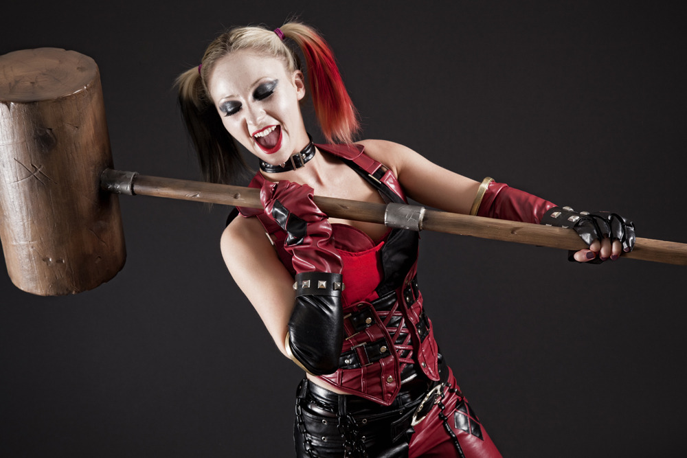 me-mode-on:  harley Quinn by Adam Jay 