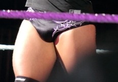 dixiewildflower:  Oh my.  barrettbarrage:  we know you are a tease with those tight