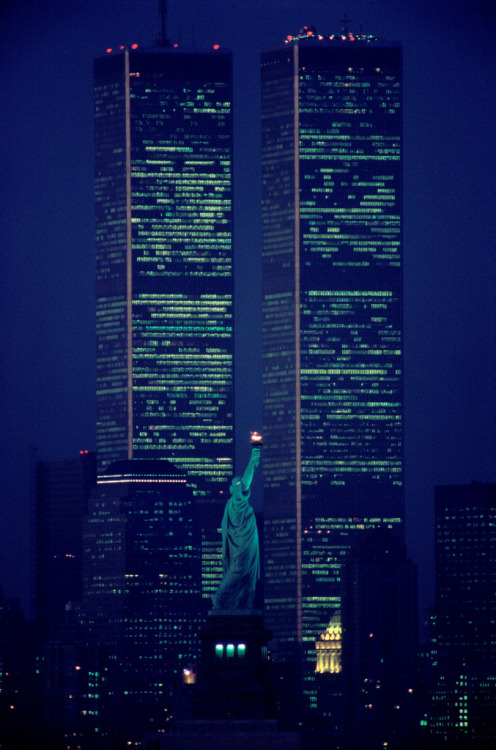 kevvn-deactivated20141201:  World Trade Center  adult photos