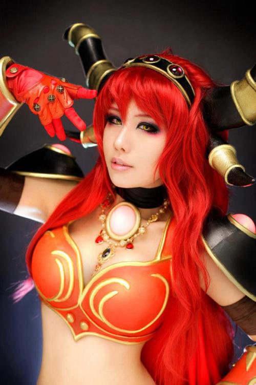 albotas:Red Hot World Of Warcraft Cosplay This is Tasha from the Korean cosplay group Spiral Cats.