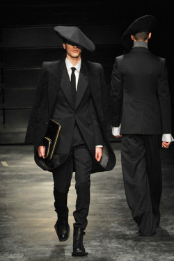 juunj:  JUUN J F/W 2011 