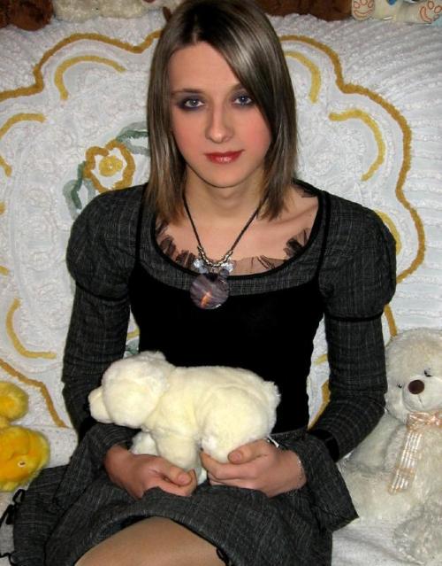 meninlipstick: Isn’t she absolutely adorable? She loves fuzzy stuffed animals. And deep anal penetr