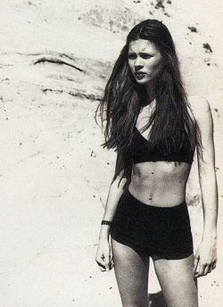 wildbelles:   queen-moss:  Kate Moss, 1990, The