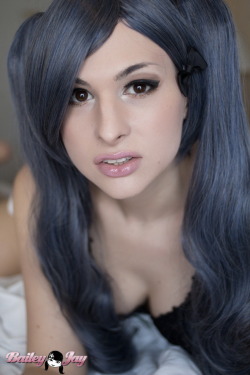 bishyguy:  shemale-porn-movies:  Bailey Jay wake up   Bailey Jay is hot!