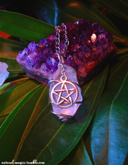 natural-magics:  Quartz Pentacle Necklace,