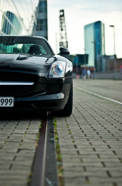 d0minus:  Mercedes SLS AMG // Lyon1845