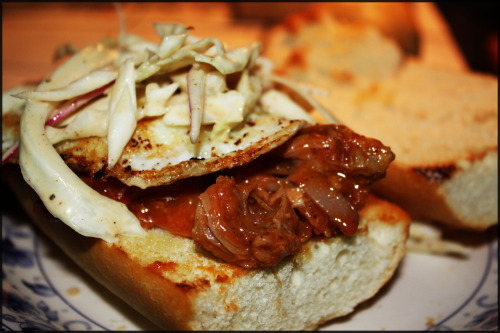 BARBECUE PORK SANDWICH WITH FRIED EGG AND SLAWI don&rsquo;t even have the words to describe how 