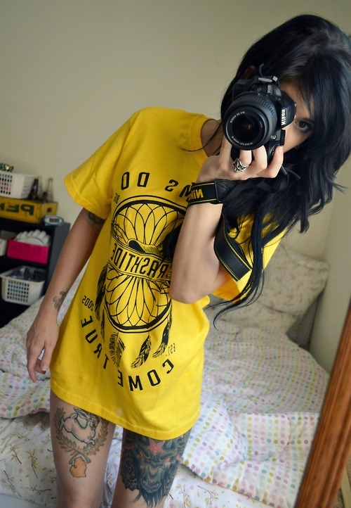 zerosympathy:  Bands tats and girls here adult photos