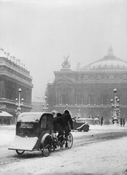  Robert Doisneau, Paris, 1942 