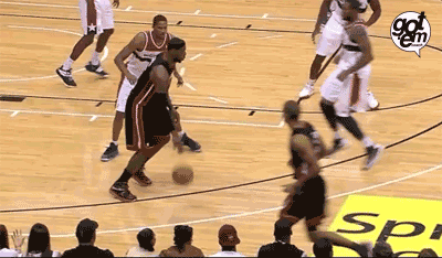 gotemcoach:  GOT ‘EM:  LeBron with the fake dump-off, between the legs dribble.