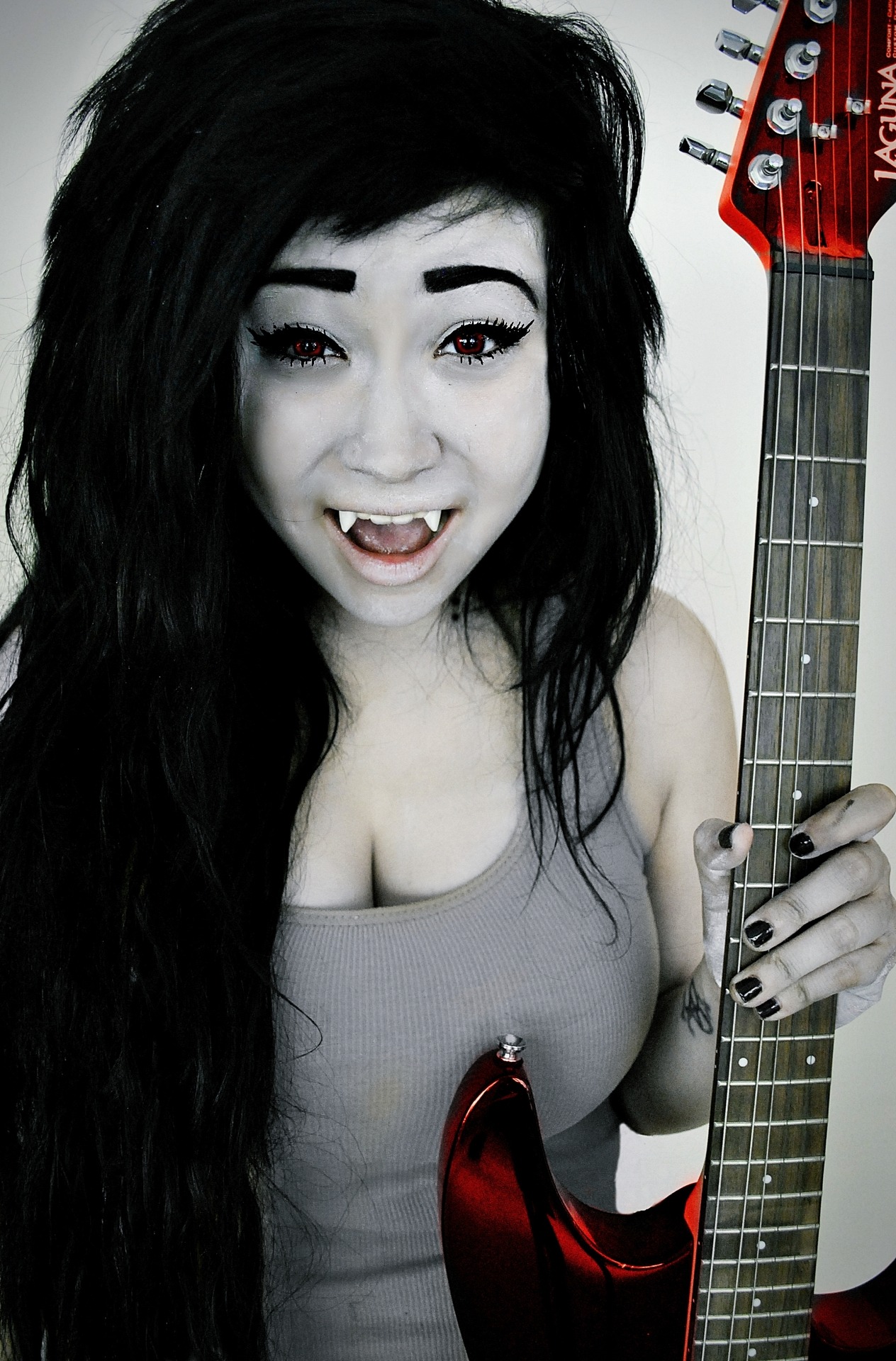 f4lconpunch:  f4lconpunch:  I am Marceline, the vampire queen!  i have nowhere to