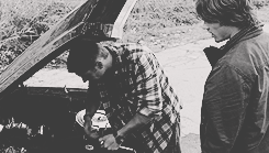 flutiebear:“You go live some normal apple-pie life. Promise me, Dean. Promise me.”My favorite thing 