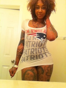 goldieloc:  badbroads:  http://badbroads.tumblr.com/ TJ’s *****Thick Thursday******   nikki sweets