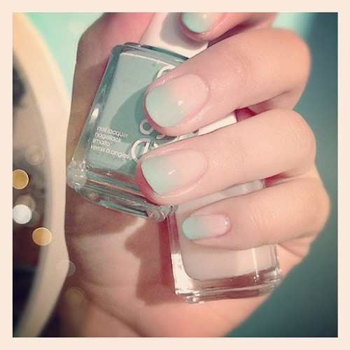 trying #ombrenails because I&rsquo;m so hip haha #essie #mintcandyapple #mademoiselle #nailart