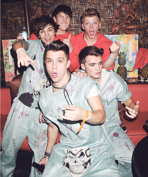 uniongayy:  JJs peen is scary