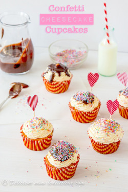 gastrogirl:  confetti cheesecake cupcakes.