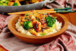 gastrogirl:  healthy and light sesame chicken.