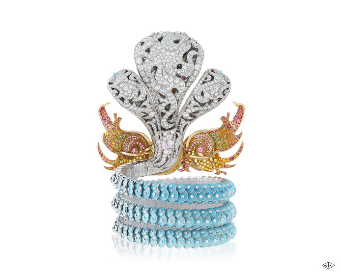 lesateliers-creations:  -Naga bracelet, Bals de Légende collection (Reverse side)-