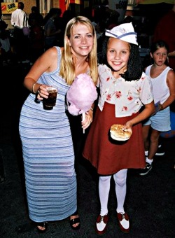 Savedbythebellsabrina:  Melissa And Amanda At The Good Burger Premiere