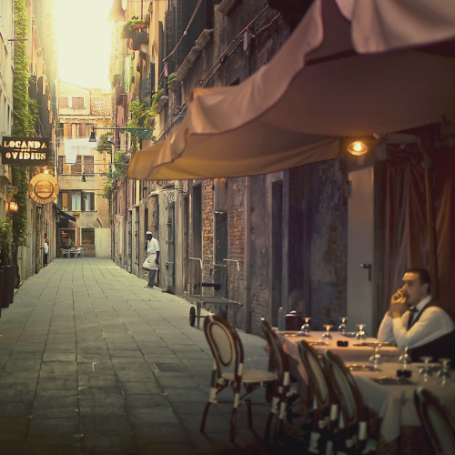 Porn minilondon:  beautiful little street of Venice.. photos