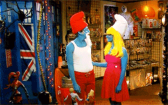 holdingonmyheart:  the big bang theory and the tardis photobooth 