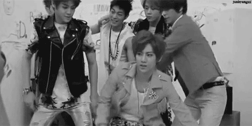 junhyungxx:   DORK BEAST ♥ Hyunseung’s face is so precious lol