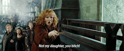 ilikcheez:  xaldien:  madmaxinabox:   The Wrath of Molly Weasley   Anyone notice the colour of the first spell? Molly aimed for the Killing Curse.   